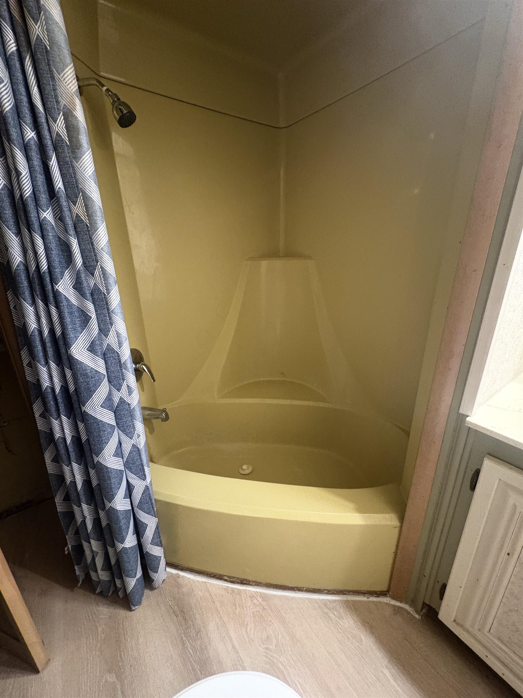 14 Queens Lane Epsom, NH 03234 - Photo 16 of 26