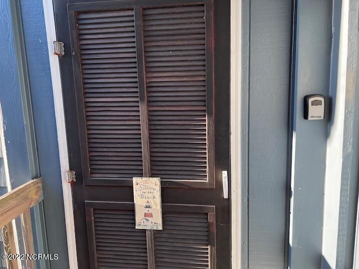 2250 New River Inlet Road, Unit 311 North Topsail Beach, NC 28460 - Photo 4 of 19 3c1882a8-a45d-4193-8631-0c0192e8884a