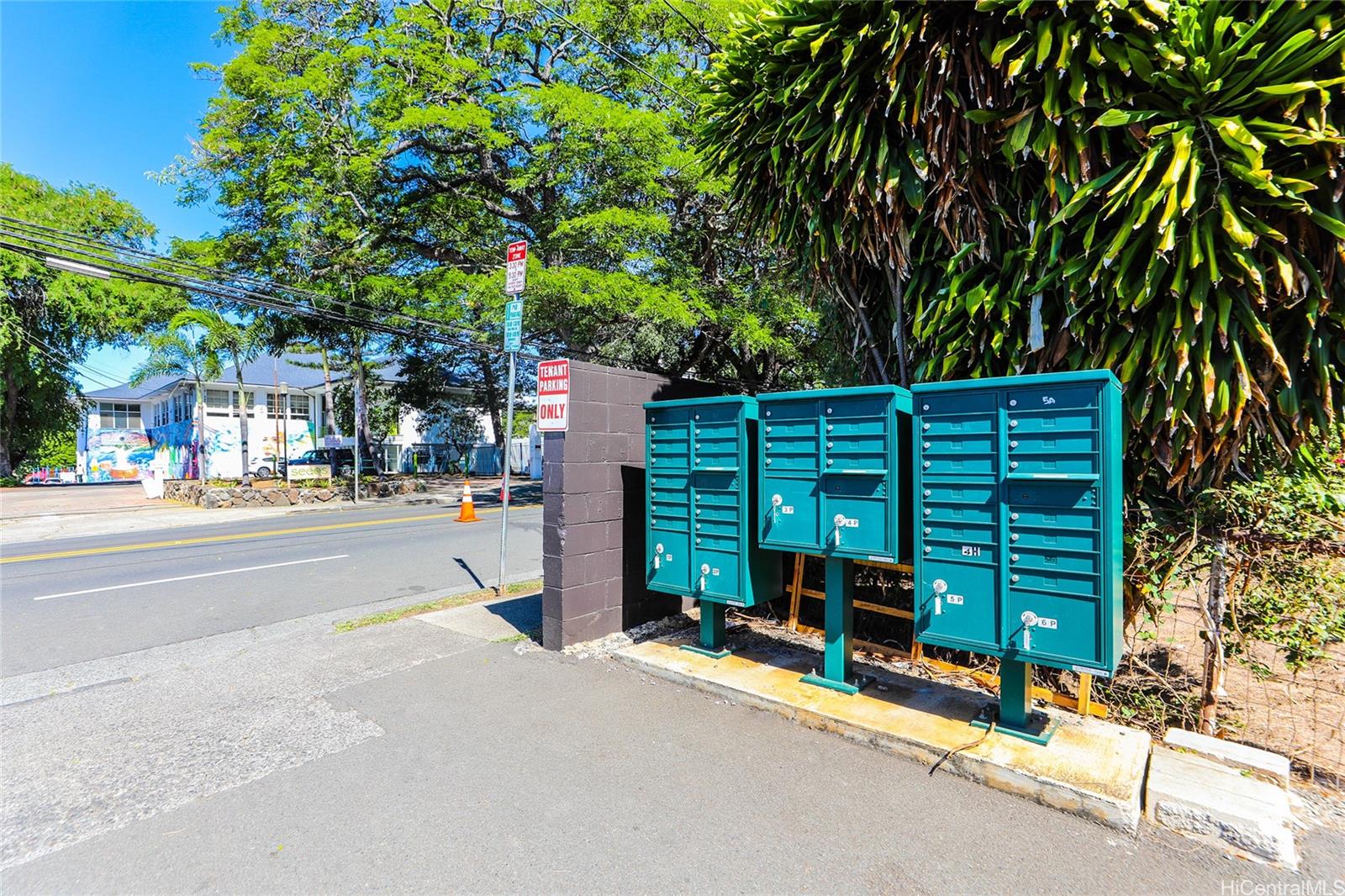 1719 Nuuanu Avenue, Unit 5F Honolulu, HI 96817 - Photo 24 of 25