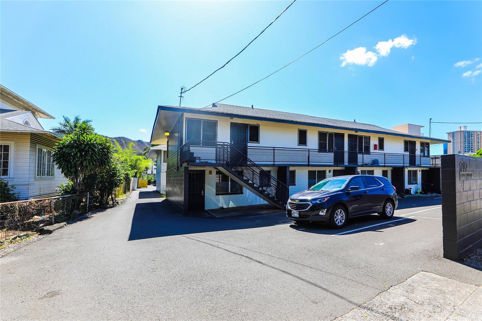 1719 Nuuanu Avenue, Unit 5F Honolulu, HI 96817 - Photo 25 of 25 a car parked in front of a house