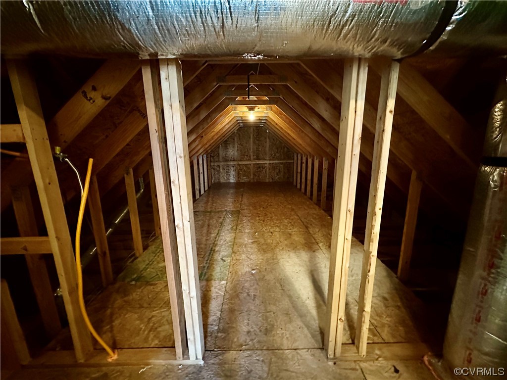 3314 Kennington Park Road Aylett, VA 23009 - Photo 33 of 36 a view of a hallway