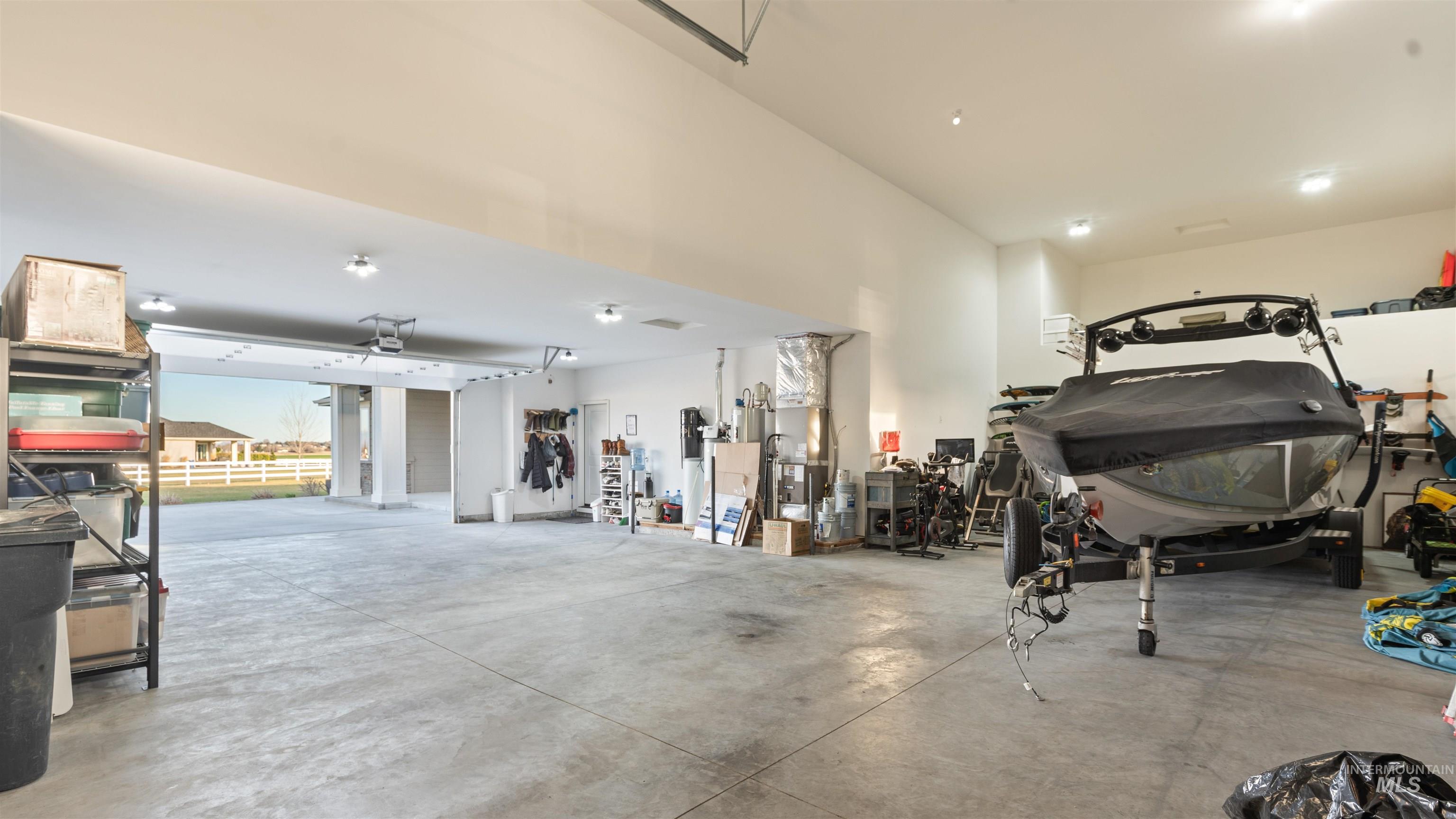 16901 Spring Meadow Drive Caldwell, ID 83607 - Photo 39 of 50 View of garage