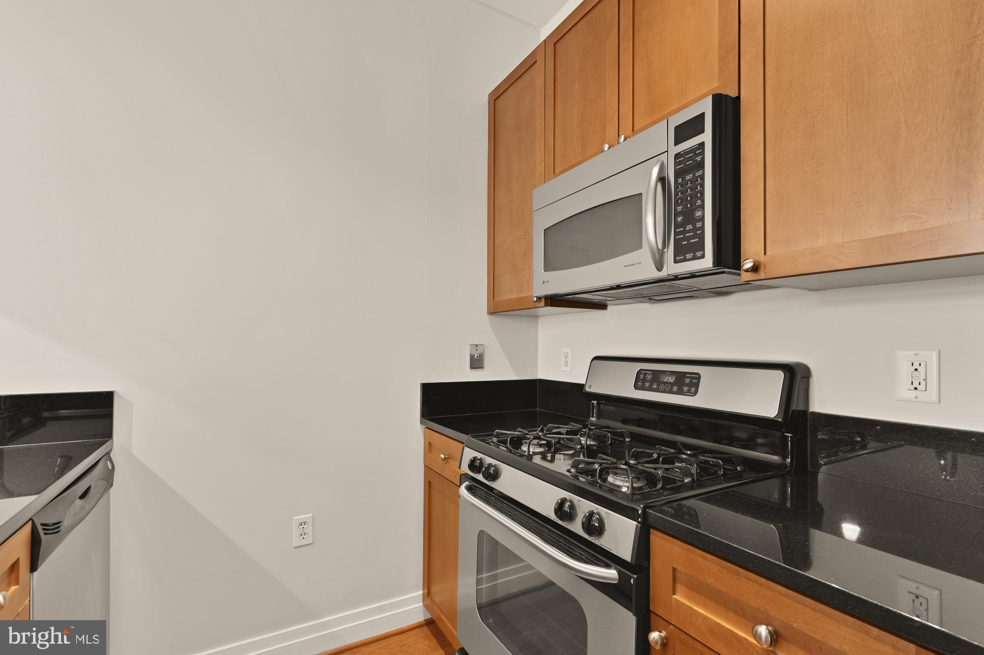 2120 Vermont Avenue Northwest, Unit 411 Washington, DC 20001 - Photo 5 of 27