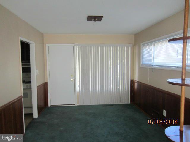 5900 Robindale Road Baltimore, MD 21228 - Photo 3 of 16 Dining Room