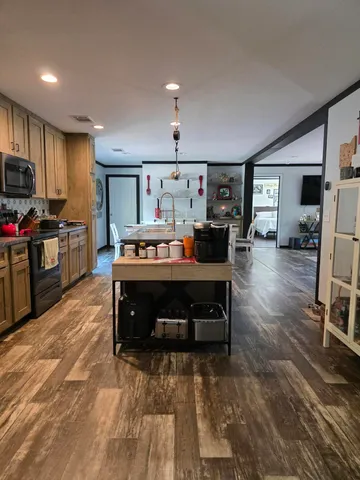 $440,000 | 4320 Highway 79, Vernon, FL 32462