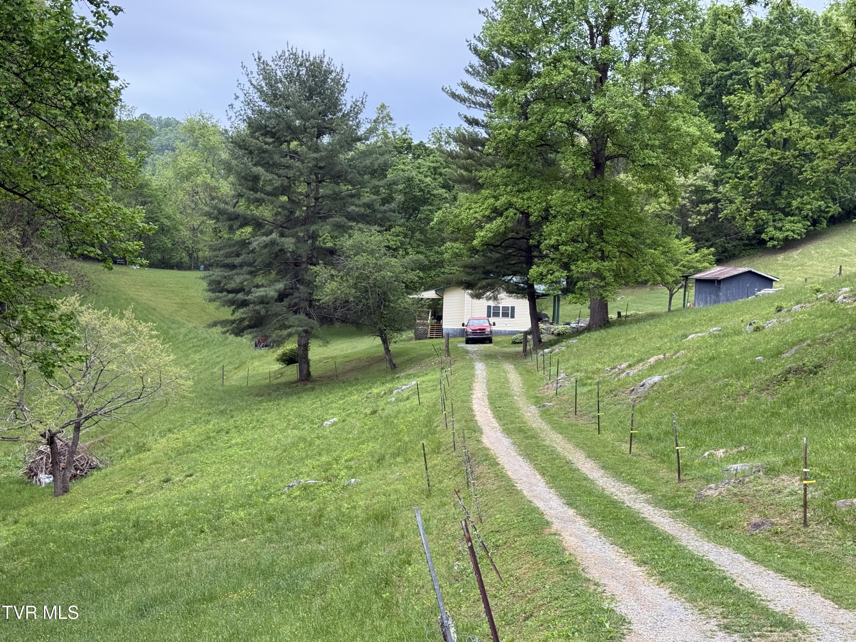 125 Babb Road Elizabethton, TN 37643 - Photo 18 of 50 IMG_1368