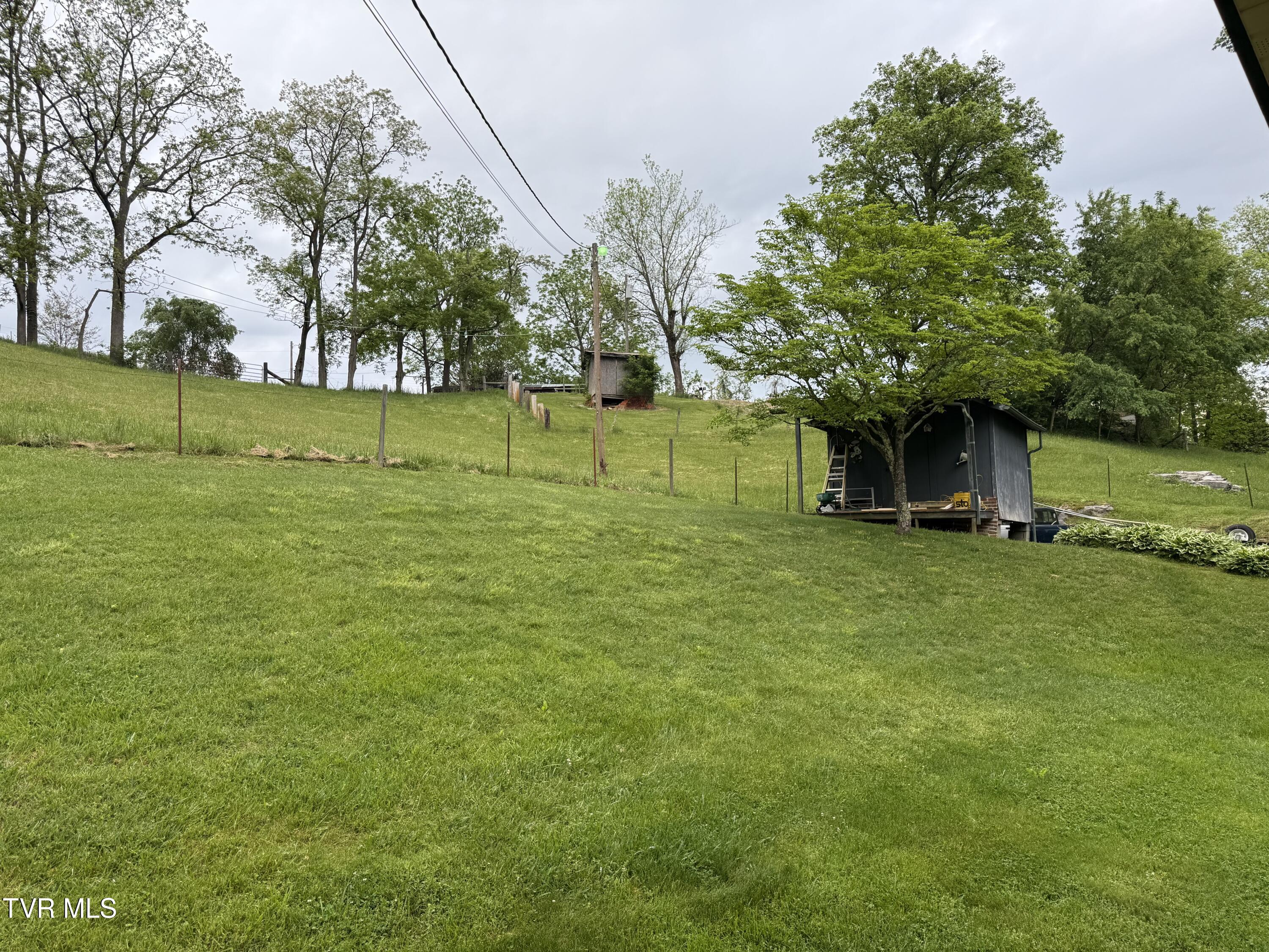 125 Babb Road Elizabethton, TN 37643 - Photo 20 of 50 IMG_1361