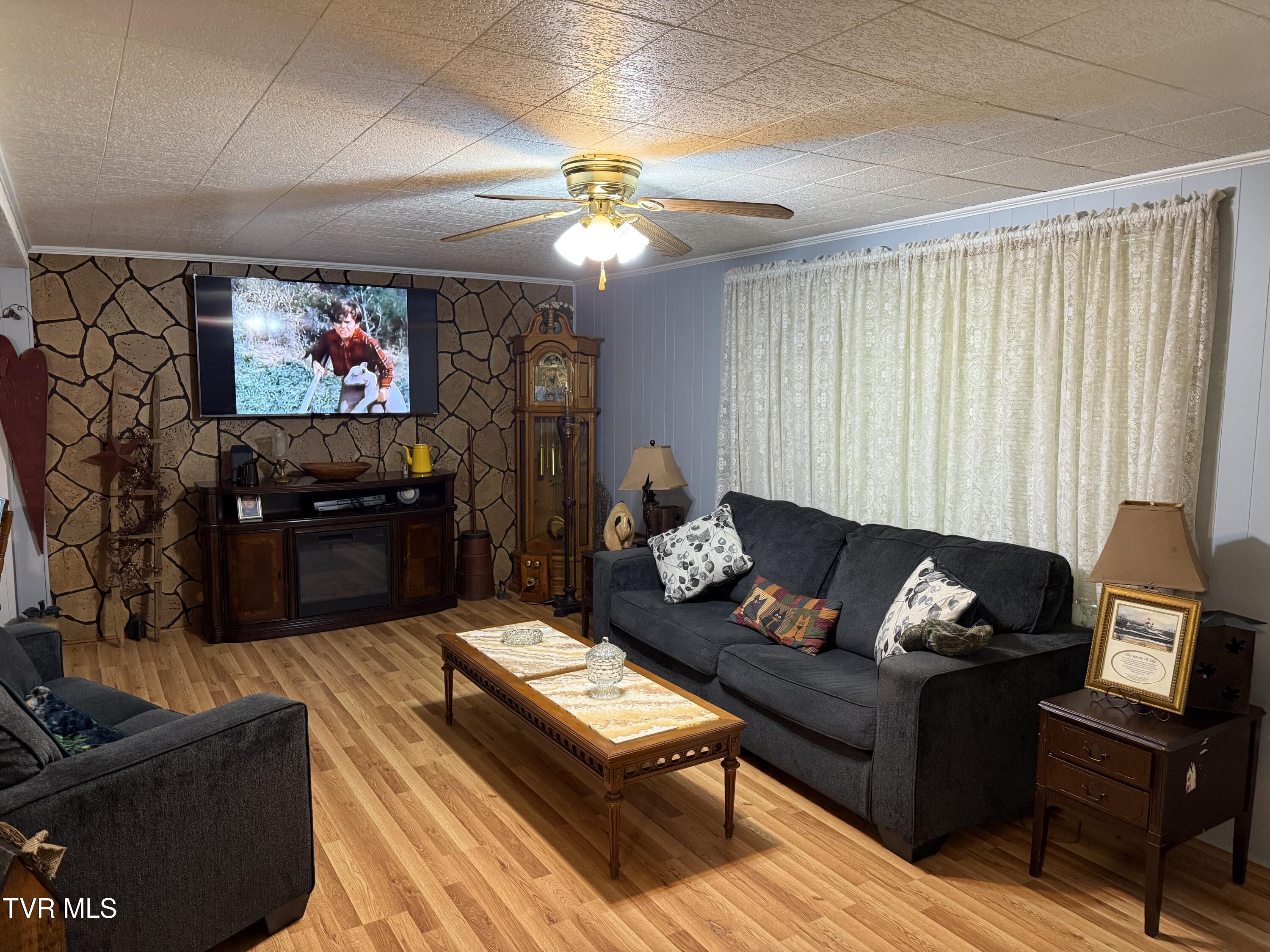 125 Babb Road Elizabethton, TN 37643 - Photo 23 of 50 IMG_1360