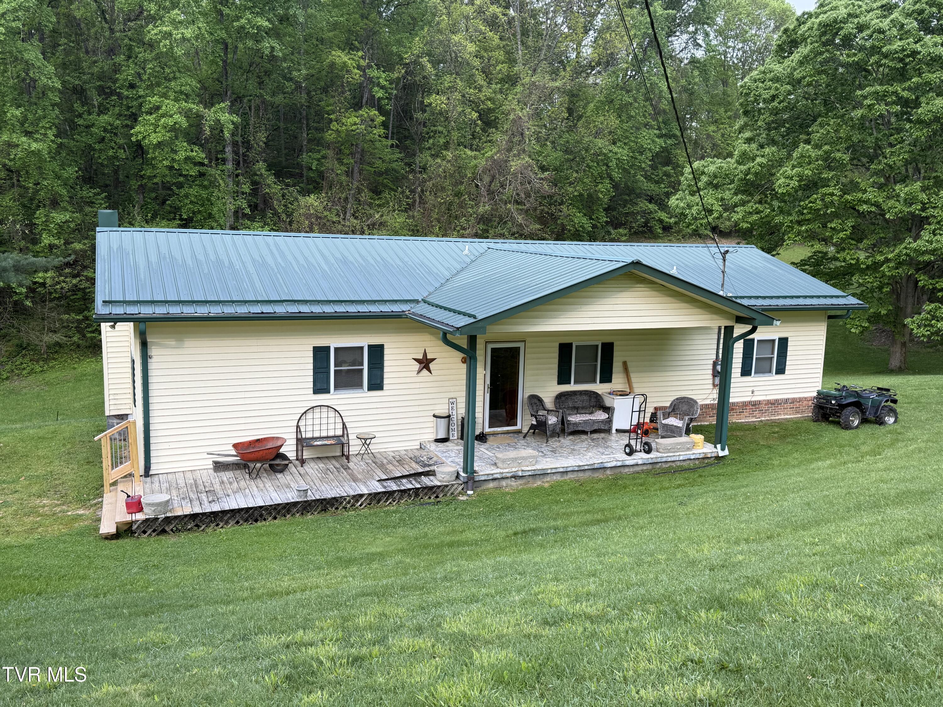 125 Babb Road Elizabethton, TN 37643 - Photo 5 of 50 IMG_1314