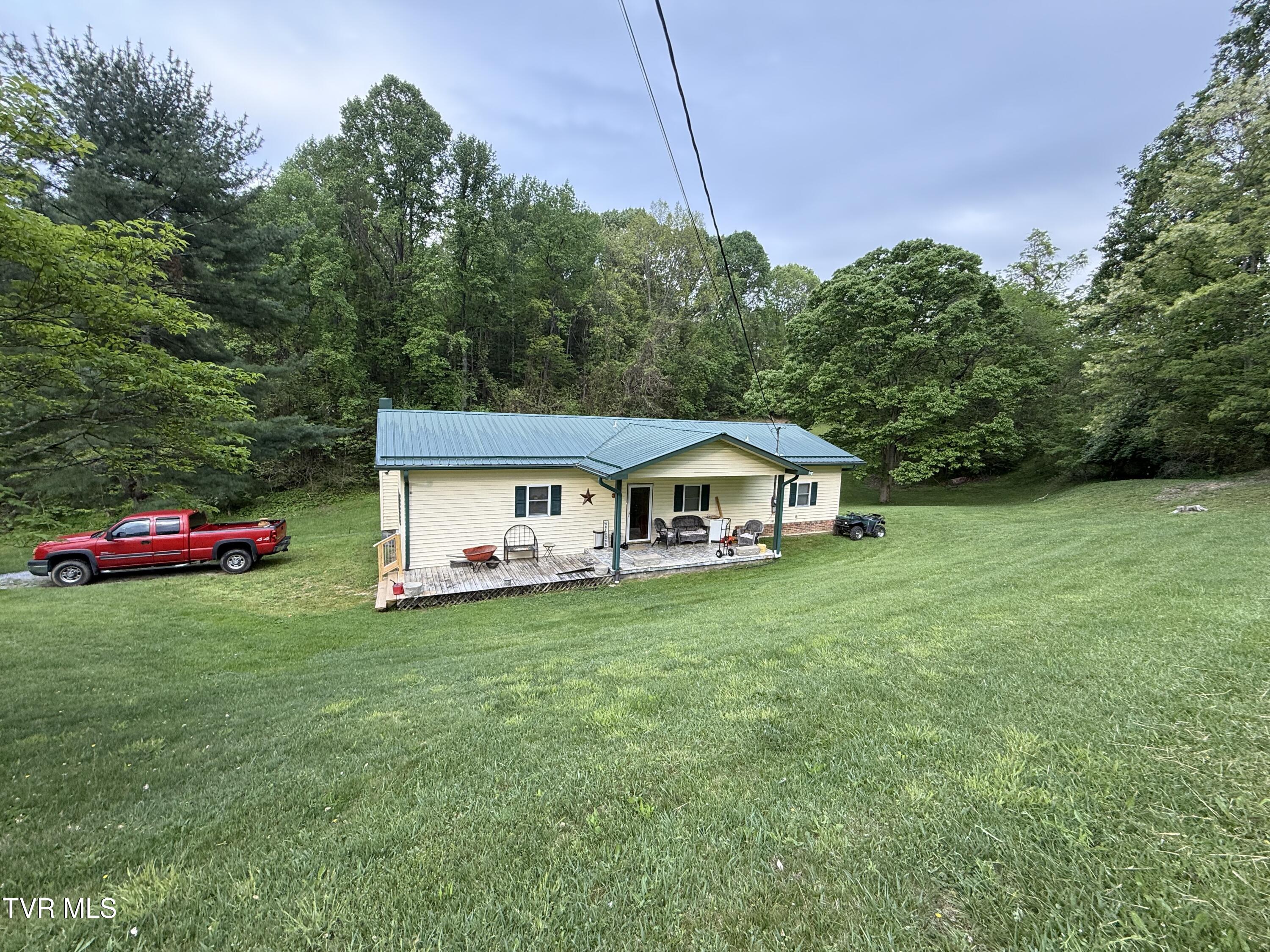 125 Babb Road Elizabethton, TN 37643 - Photo 6 of 50 IMG_1313