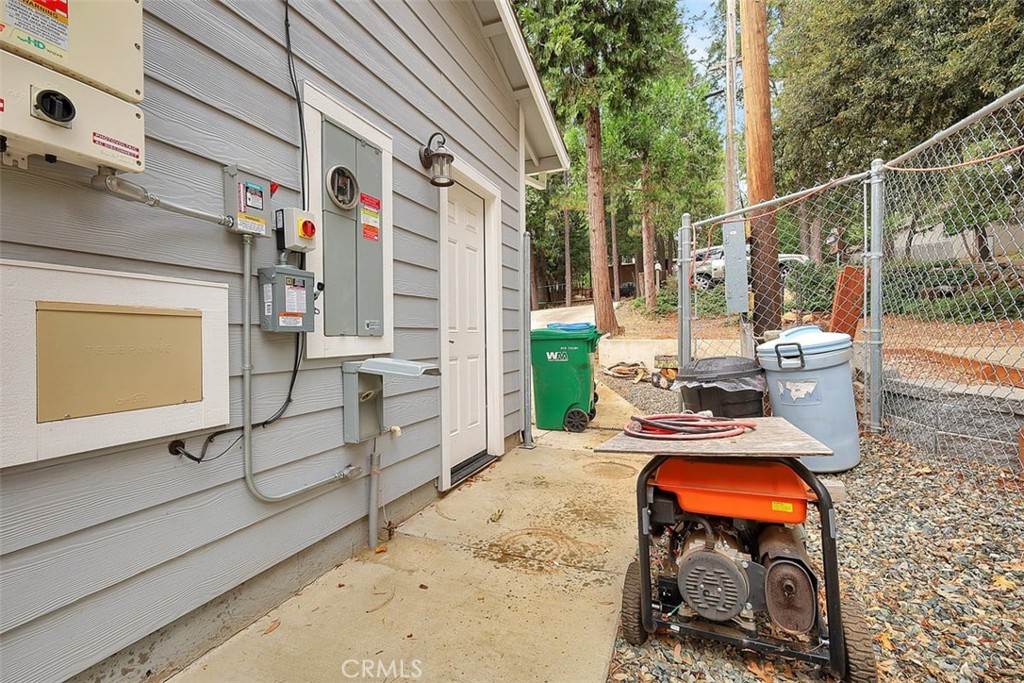 14141 Racine Circle Magalia, CA 95954 - Photo 30 of 53 a backyard of a house with outdoor seating