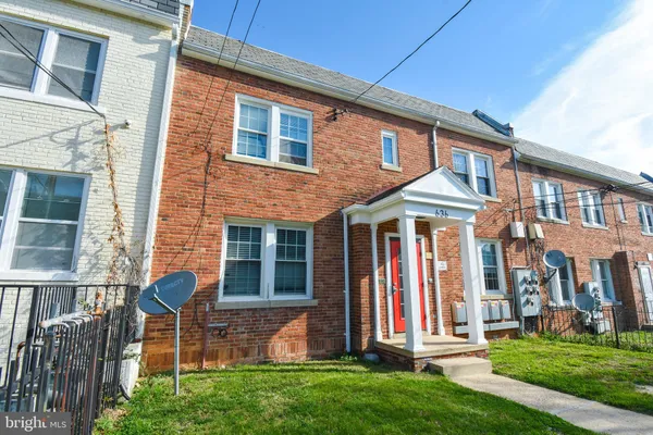 $875,000 | 636 Girard Street Northeast, Washington, DC 20017