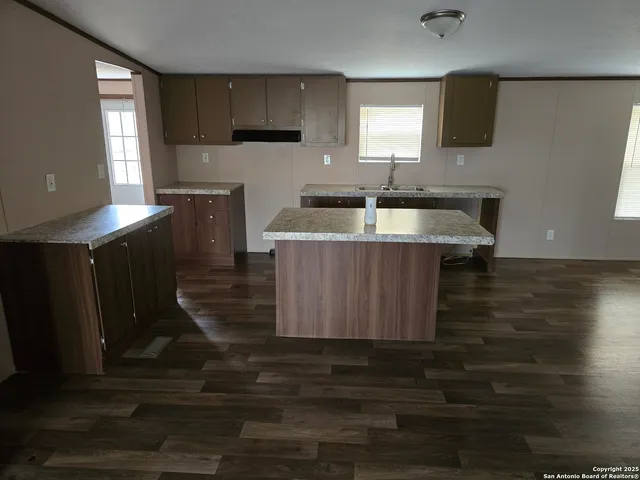 $149,900 | 730 Park Street, Pleasanton, TX 78064