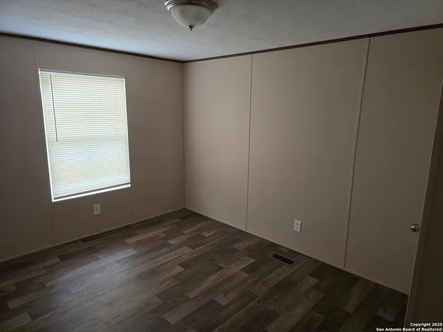 $149,900 | 730 Park Street, Pleasanton, TX 78064