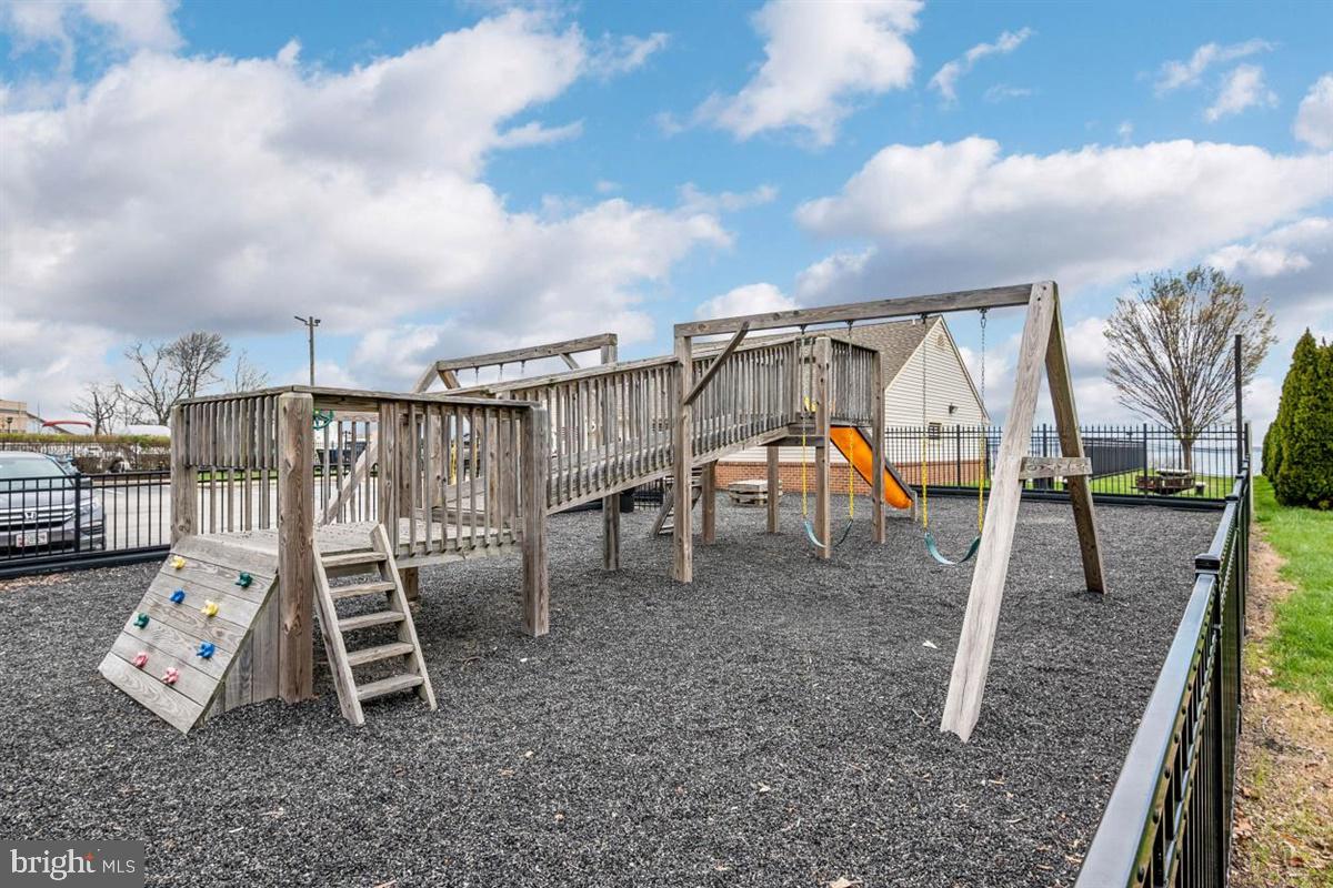 1408 Stoney Point Way Curtis Bay, MD 21226 - Photo 29 of 34
