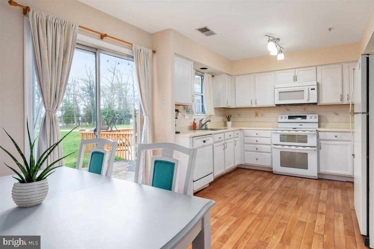 1408 Stoney Point Way Curtis Bay, MD 21226 - Photo 7 of 34