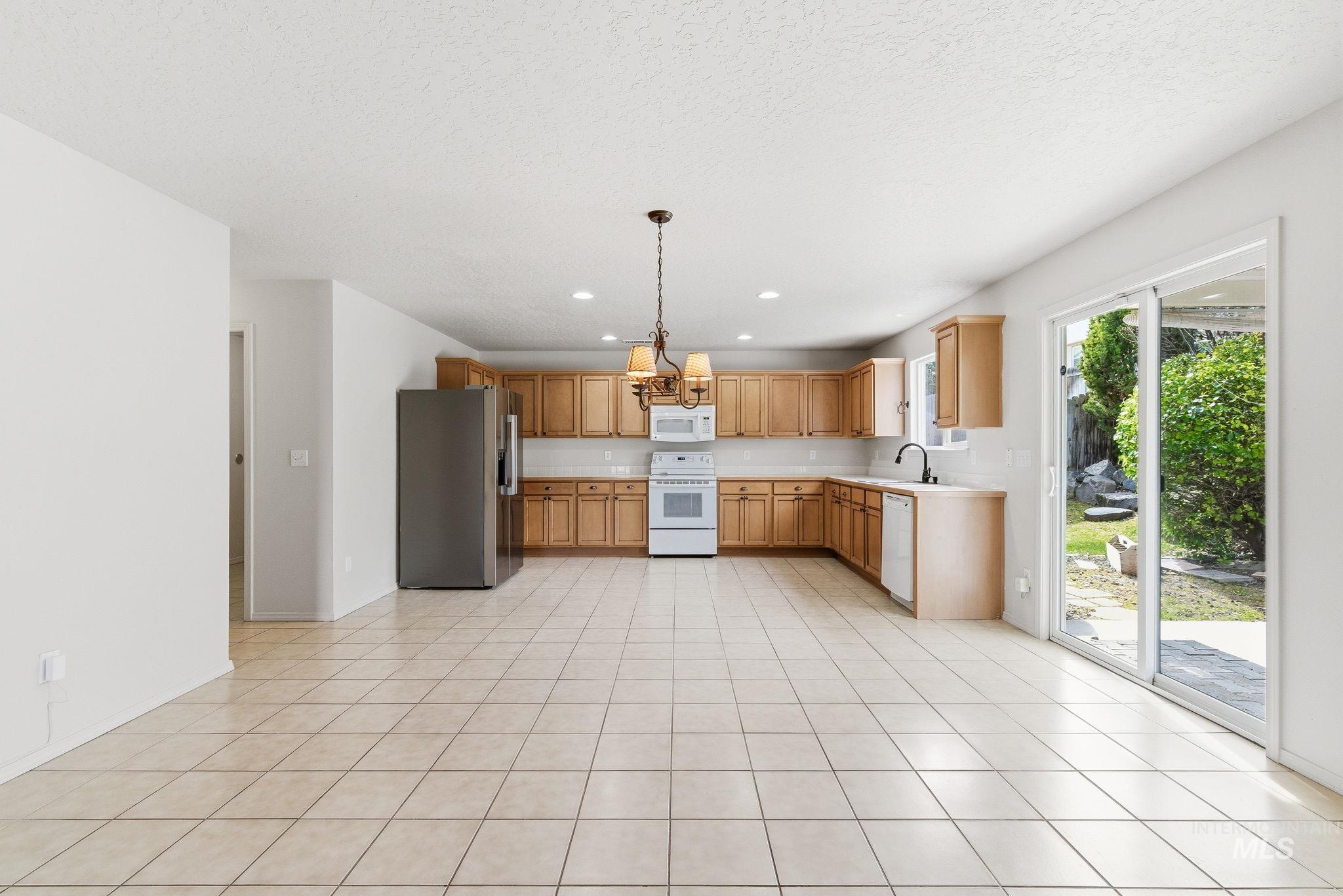 16471 Regence Way Caldwell, ID 83607 - Photo 10 of 42