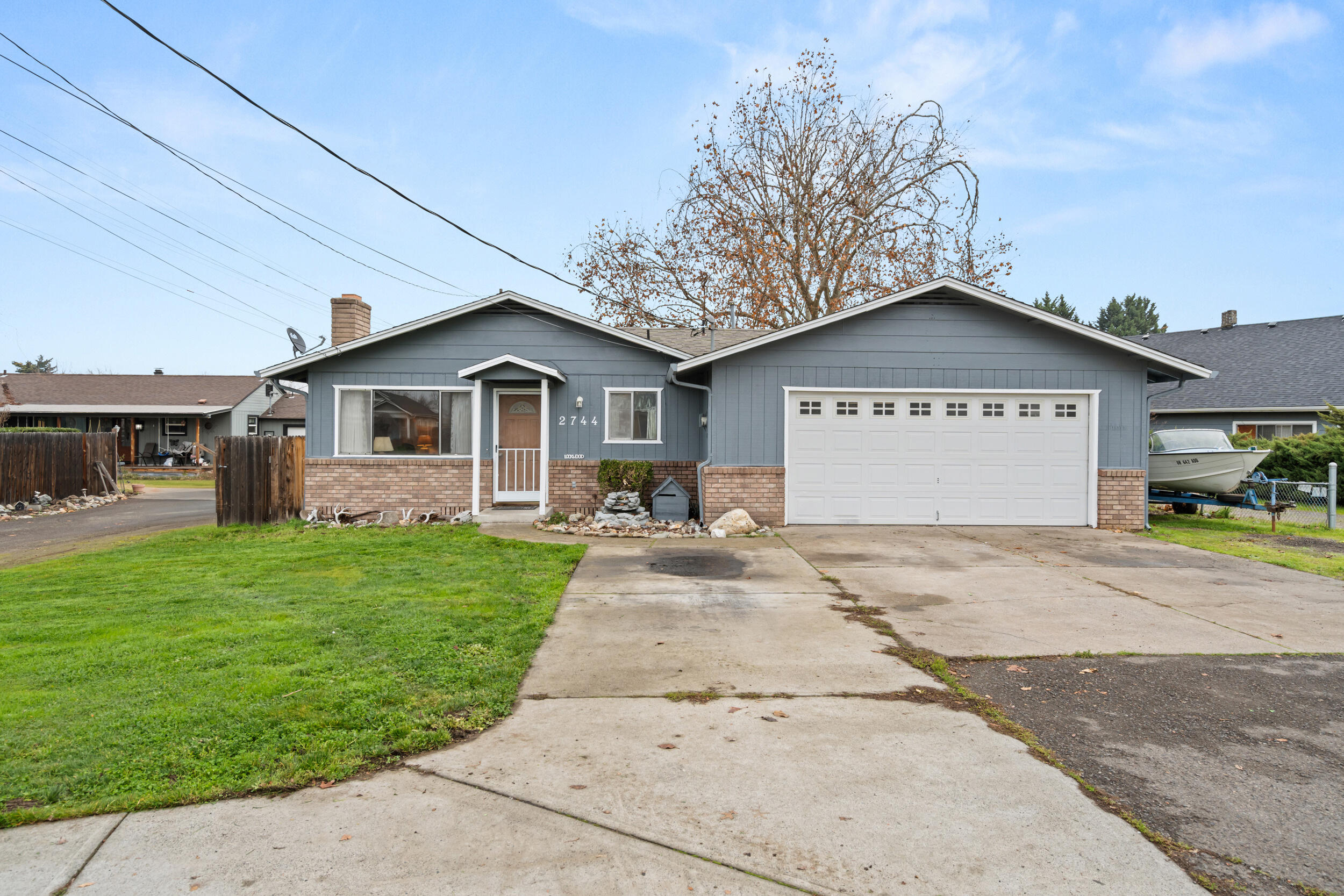 2744 Merriman Road Medford, OR 97501 - Photo 2 of 21 2744 merriman rd, medford-01