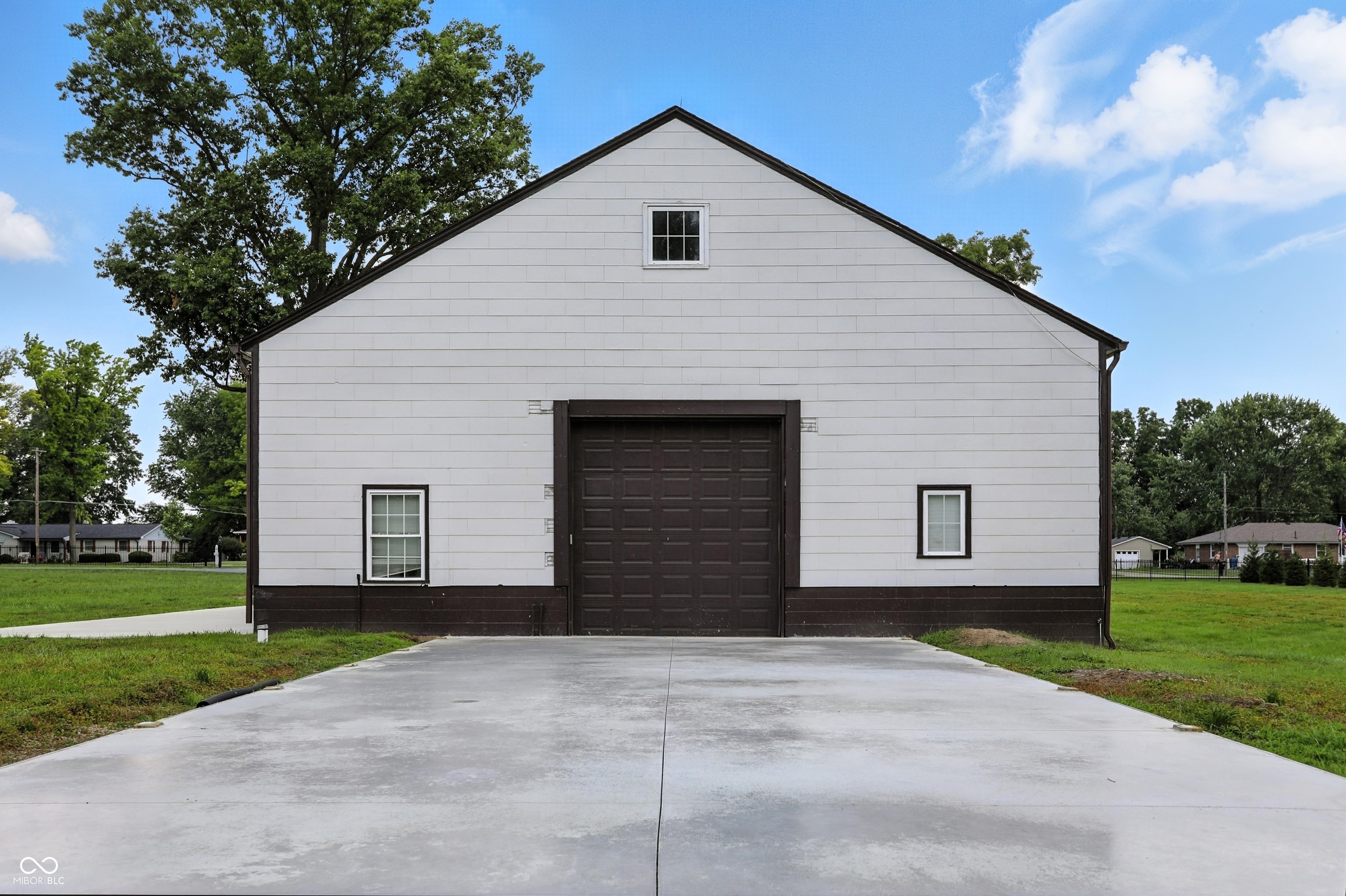 311 Jordan Road Indianapolis, IN 46217 - Photo 3 of 26