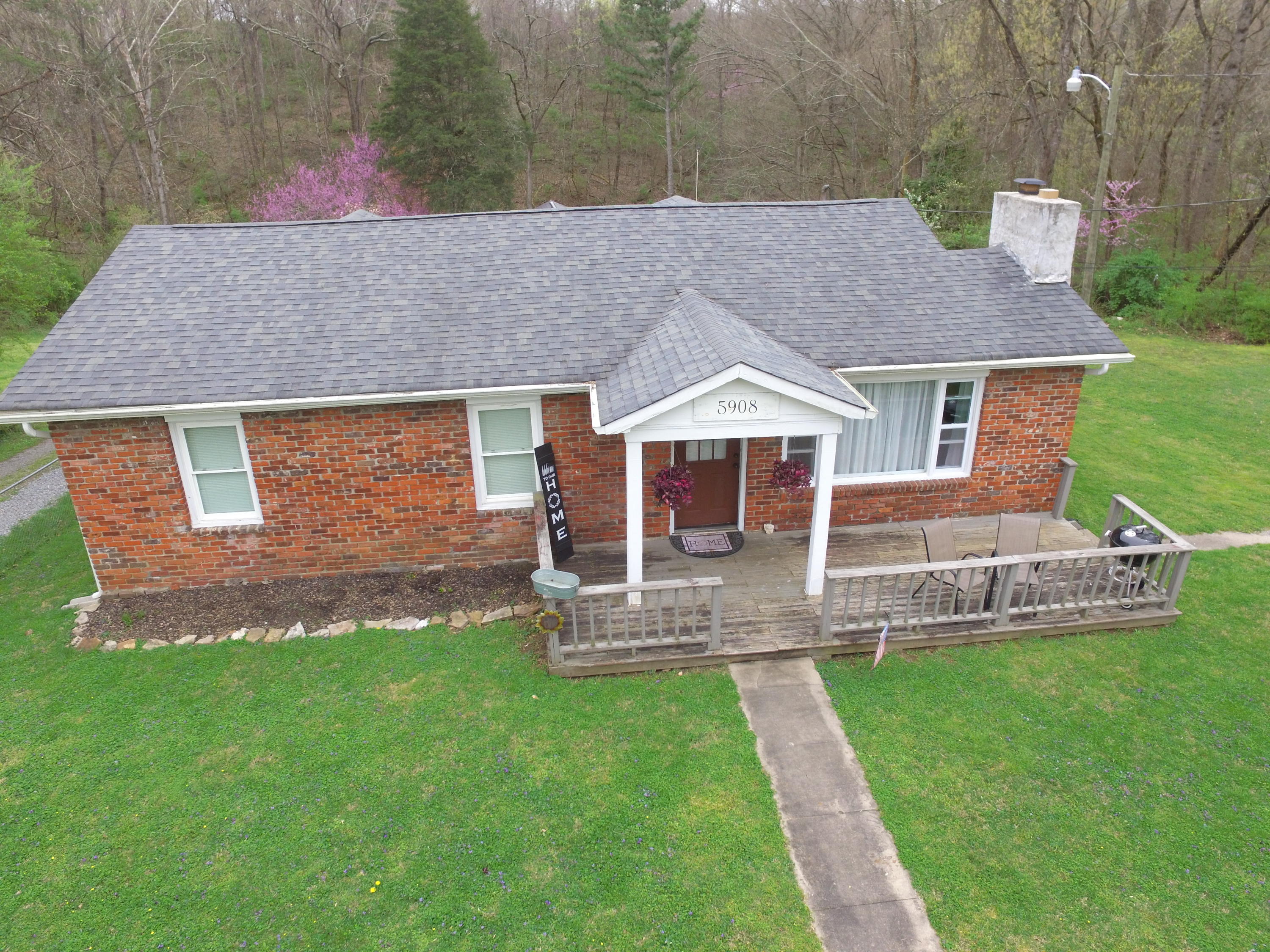 5908 Atkins Road Knoxville, TN 37918 - Photo 2 of 20 2020-03-30 14.58.23