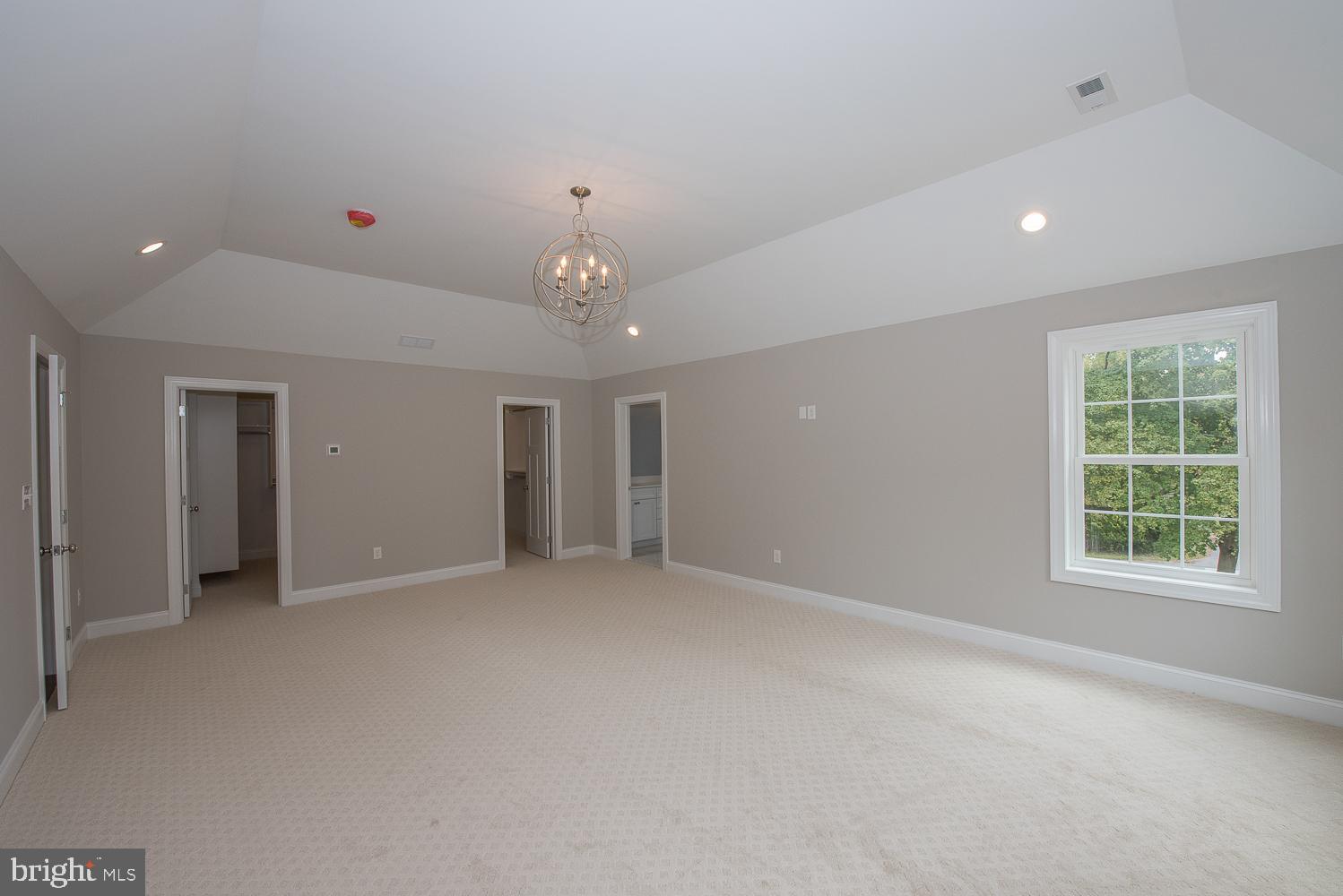 323 Abbey Road Berwyn, PA 19312 - Photo 34 of 54 Gallery Image 34