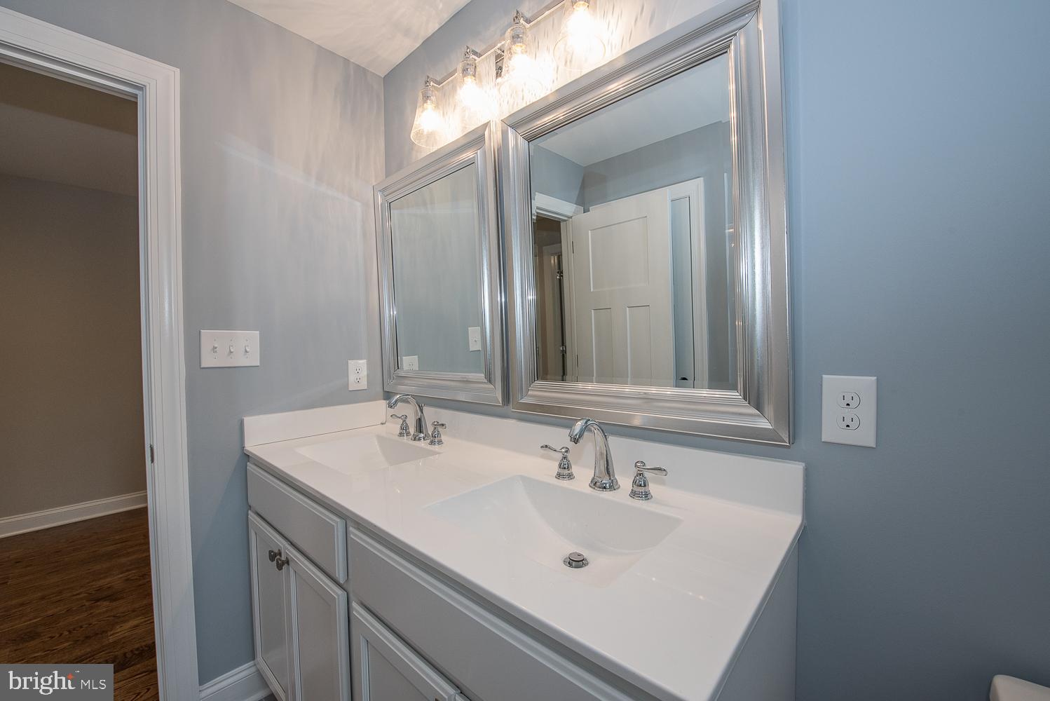 323 Abbey Road Berwyn, PA 19312 - Photo 43 of 54 Gallery Image 43