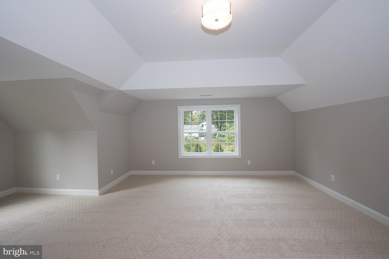 323 Abbey Road Berwyn, PA 19312 - Photo 48 of 54 Gallery Image 48