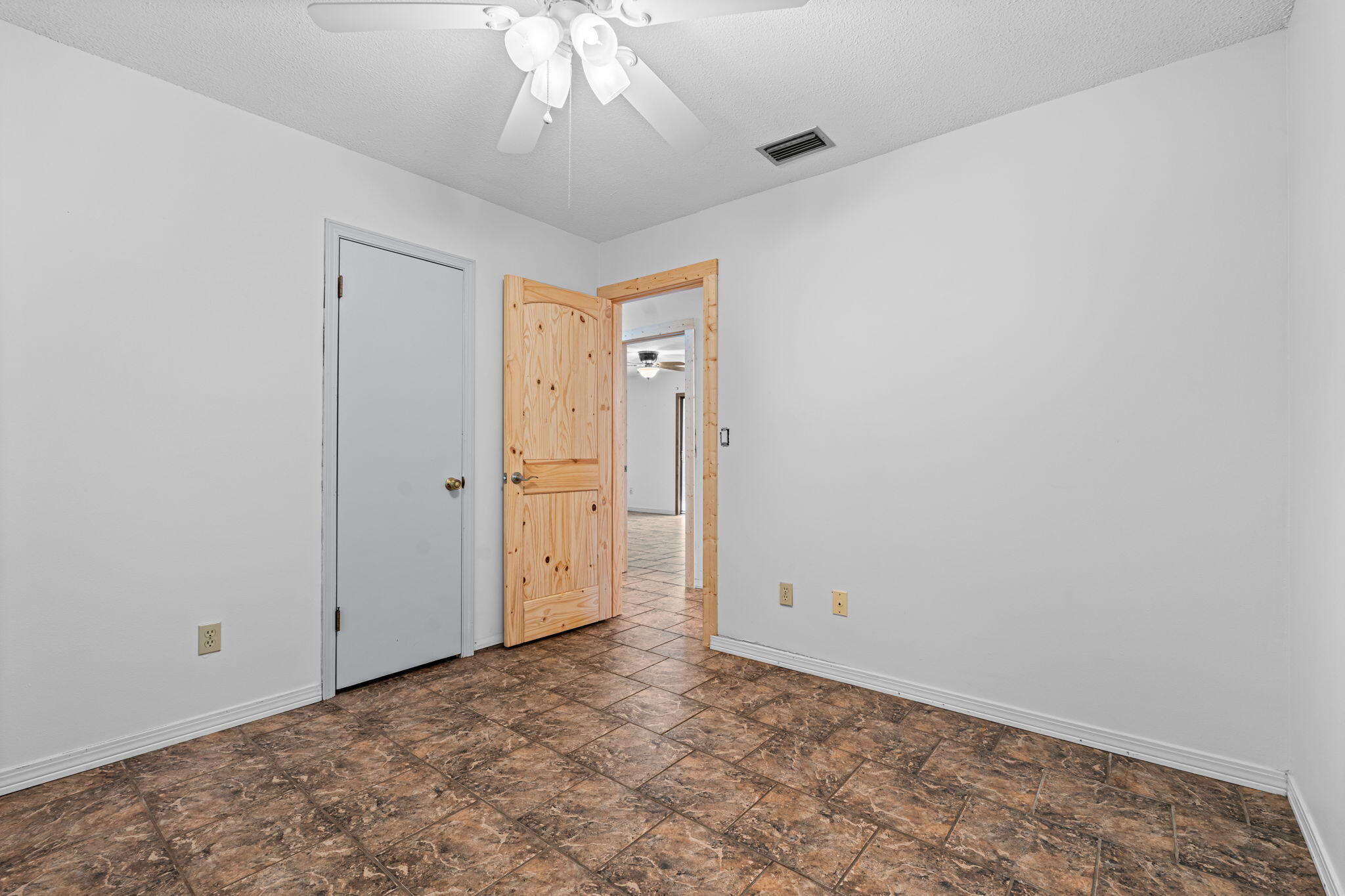 722 Mallet Bayou Road Freeport, FL 32439 - Photo 27 of 47 27-web-or-mls-722 Mallet-27