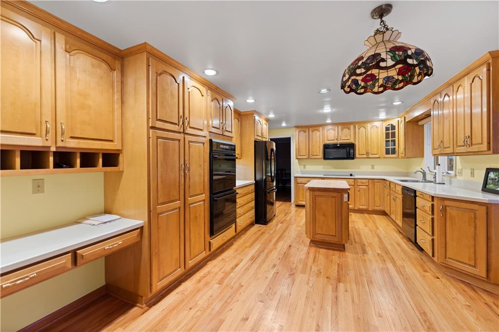 1901 Highgate Road Pittsburgh, PA 15241 - Photo 12 of 33 Gallery Image 12