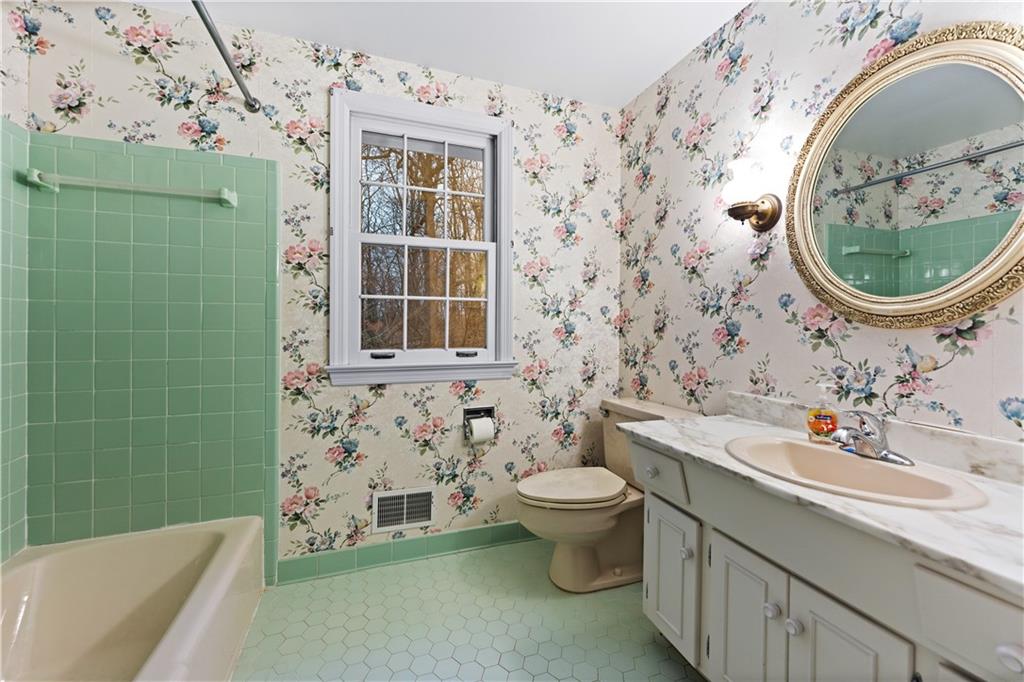 1901 Highgate Road Pittsburgh, PA 15241 - Photo 15 of 33 Gallery Image 15