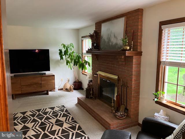 409 Rhoda Drive Lancaster, PA 17601 - Photo 4 of 25 Gallery Image 4