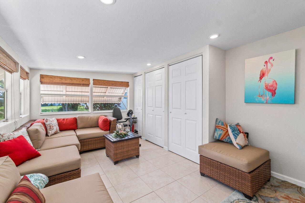 8388 Chisum Trail Boca Raton, FL 33433 - Photo 13 of 26 021-8388ChisumTrail-BocaRaton-FL-33433-S