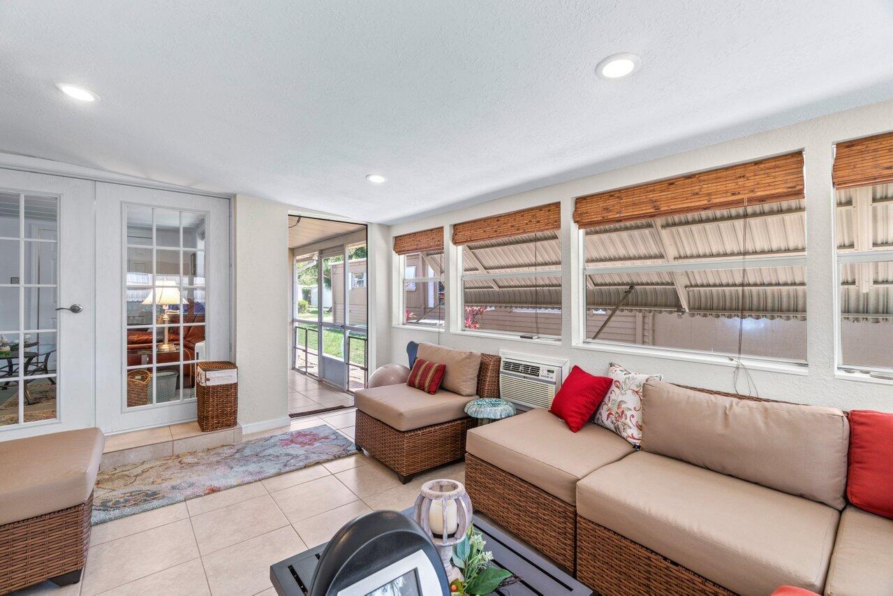 8388 Chisum Trail Boca Raton, FL 33433 - Photo 14 of 26 022-8388ChisumTrail-BocaRaton-FL-33433-S