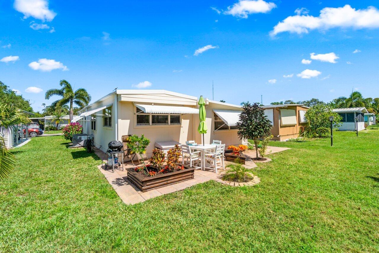 8388 Chisum Trail Boca Raton, FL 33433 - Photo 25 of 26 031-8388ChisumTrail-BocaRaton-FL-33433-S