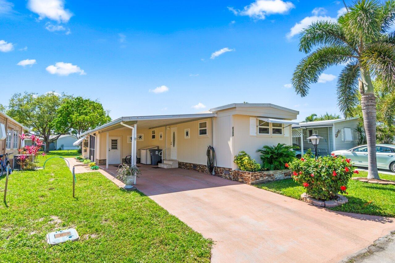 8388 Chisum Trail Boca Raton, FL 33433 - Photo 3 of 26 002-8388ChisumTrail-BocaRaton-FL-33433-S
