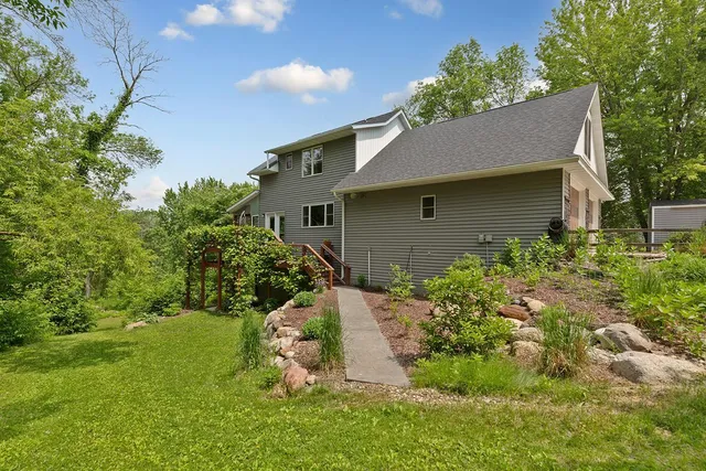 $975,000 | 5121 Dudley Lake Path, Faribault, MN 55021