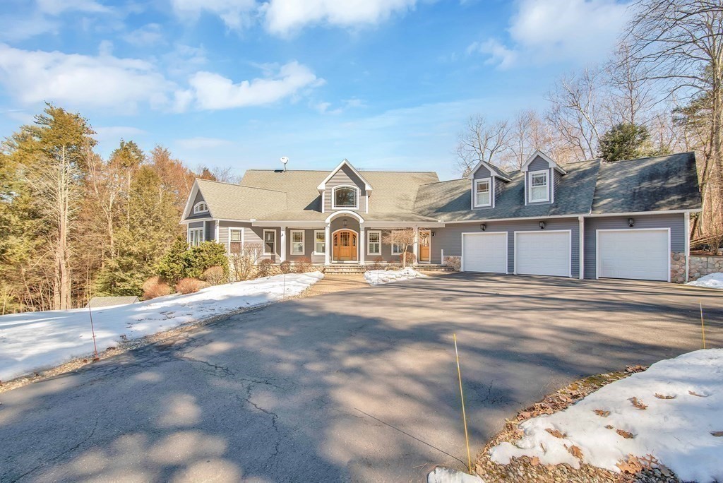 17 Danforth Farm Road Wilbraham, MA 01095 - Photo 3 of 38