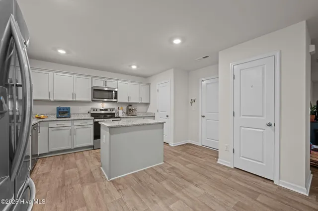 $1,875 | 107 Walton Drive, New Bern, NC 28562