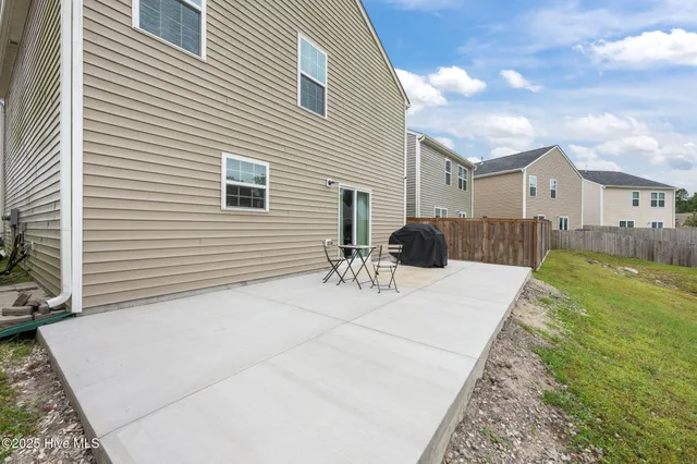 $1,875 | 107 Walton Drive, New Bern, NC 28562