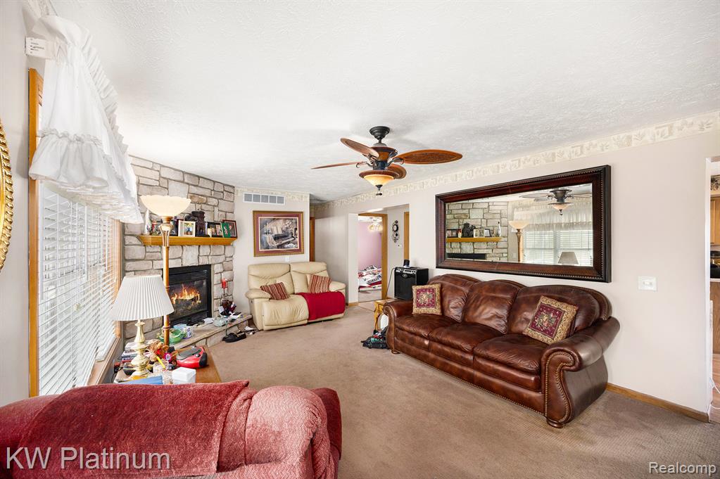 2954 English Road Smiths Creek, MI 48074 - Photo 8 of 35 Gallery Image 8