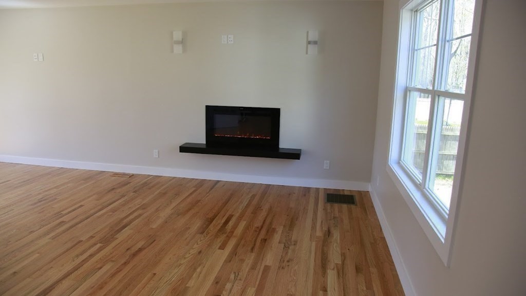 31 Short Street Walpole, MA 02032 - Photo 12 of 30 Gallery Image 12