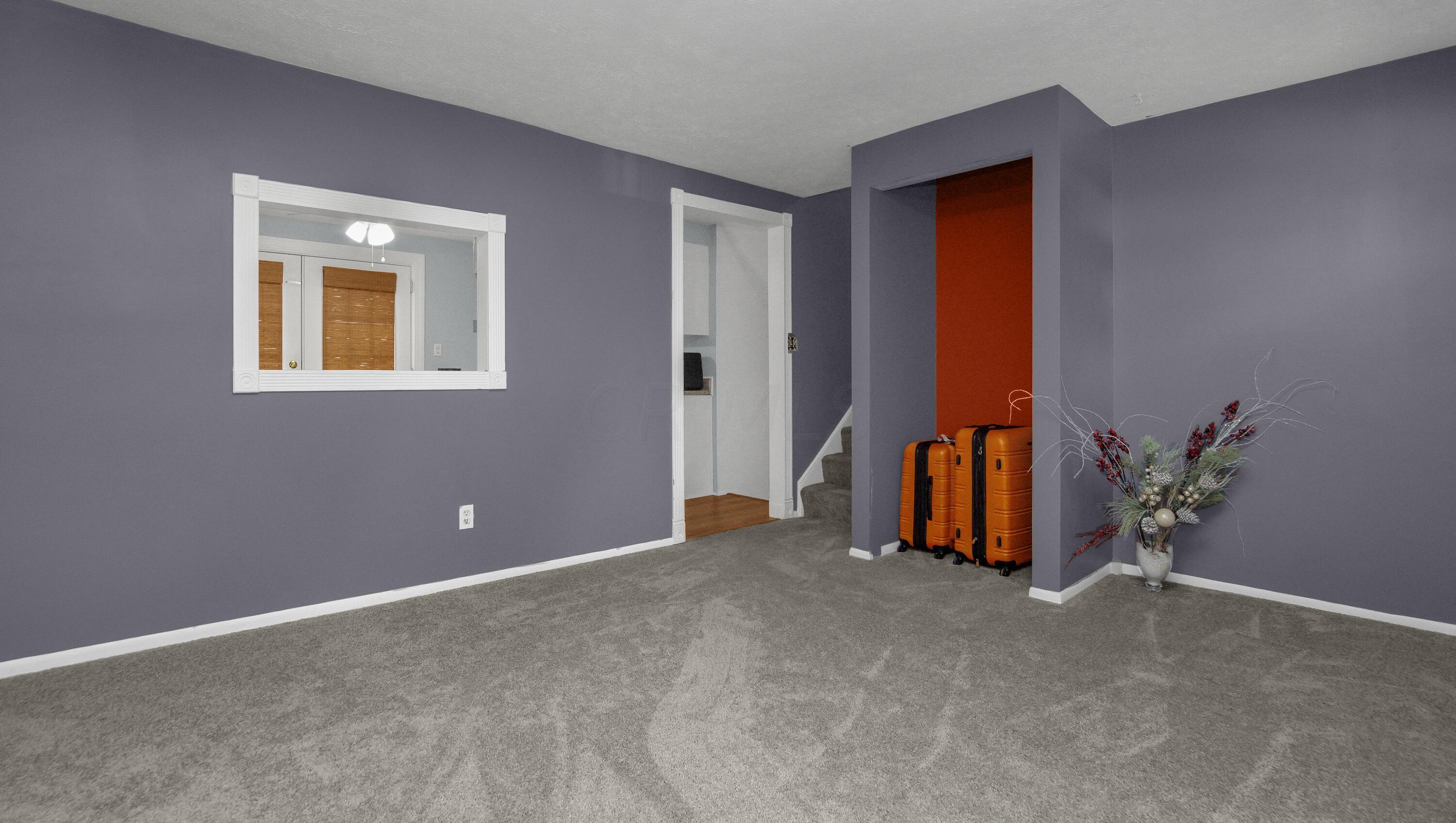 3030 Whitlow Road Columbus, OH 43232 - Photo 4 of 28 _DSC0424