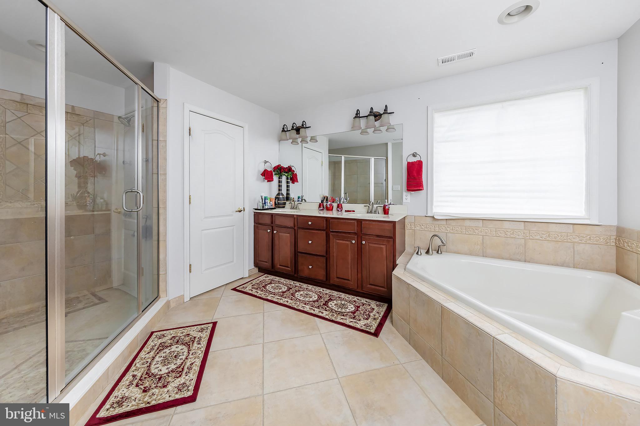 8 Curtmantle Road Mickleton, NJ 08056 - Photo 13 of 36 Primary Bedroom Ensuite Bathroom