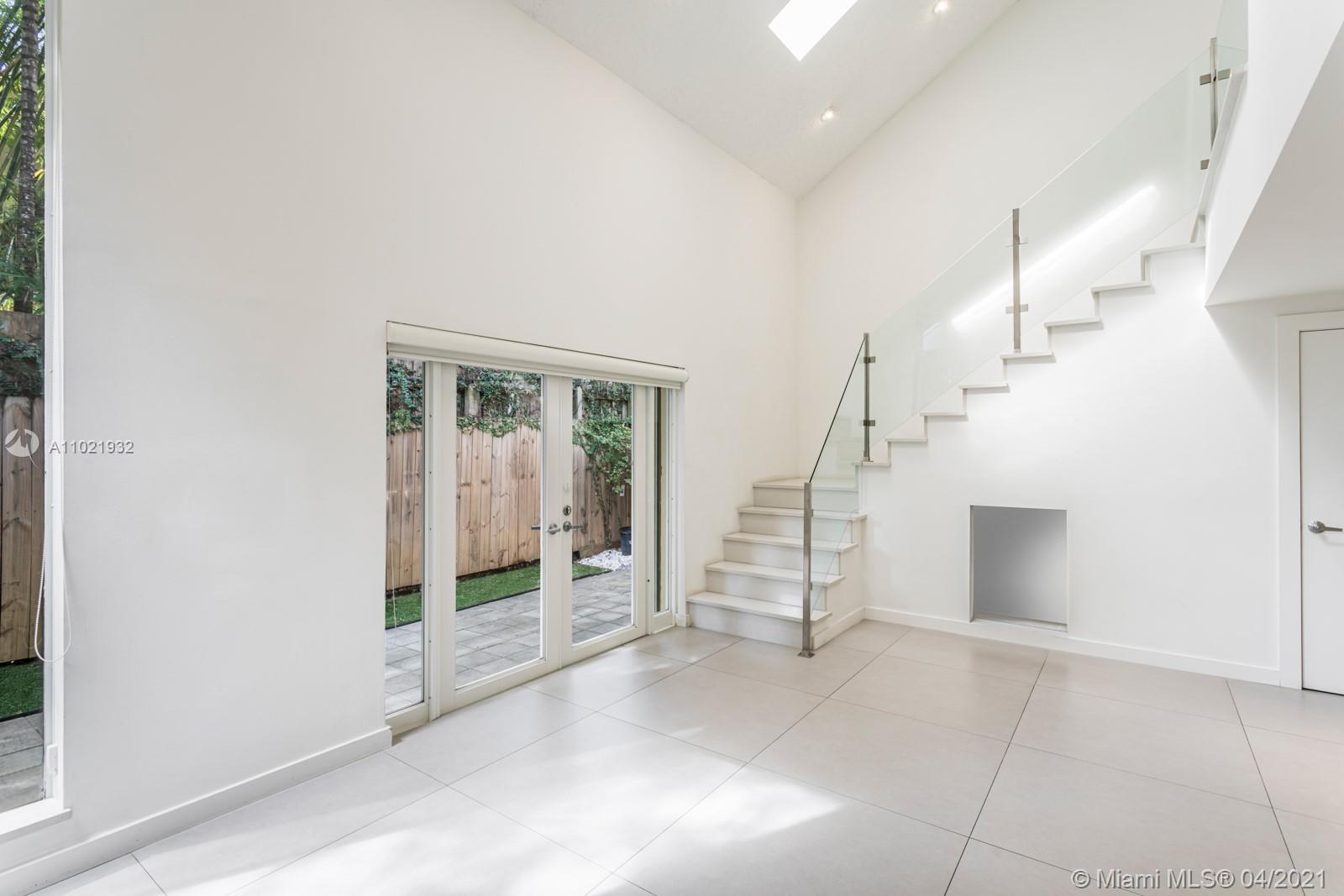 3052 Shipping Avenue, Unit 3052 Miami, FL 33133 - Photo 5 of 20