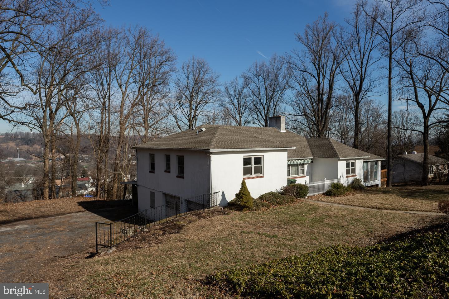 1501 Reed Street Coatesville, PA 19320 - Photo 3 of 24 Gallery Image 3