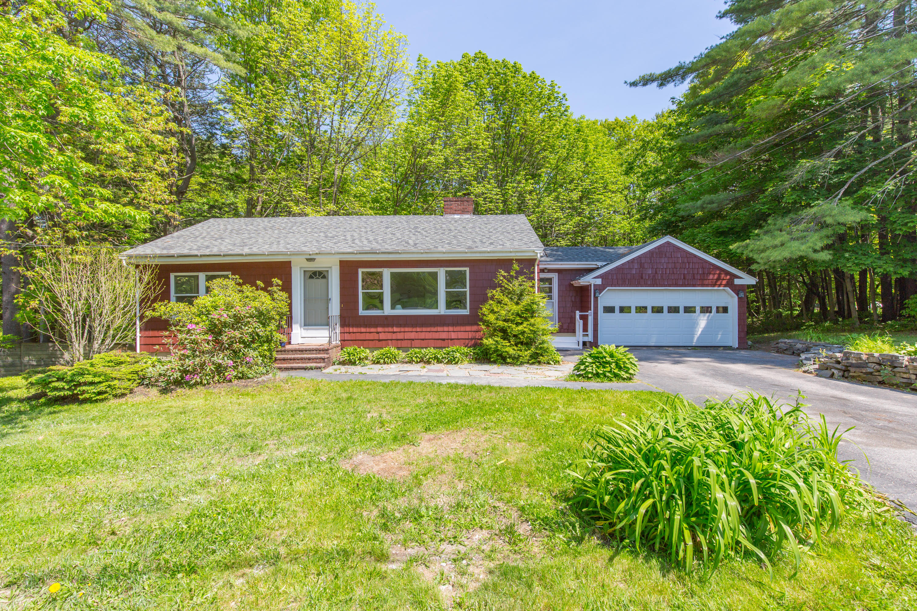 16 Clifton Road Falmouth, ME 04105 - Photo 1 of 28 16 Clifton Rd