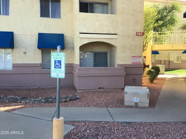 $1,100 | 12221 West Bell Road, Unit 105, Surprise, AZ 85378