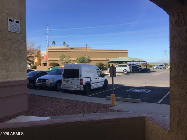 $1,050 | 12221 West Bell Road, Unit 105, Surprise, AZ 85378