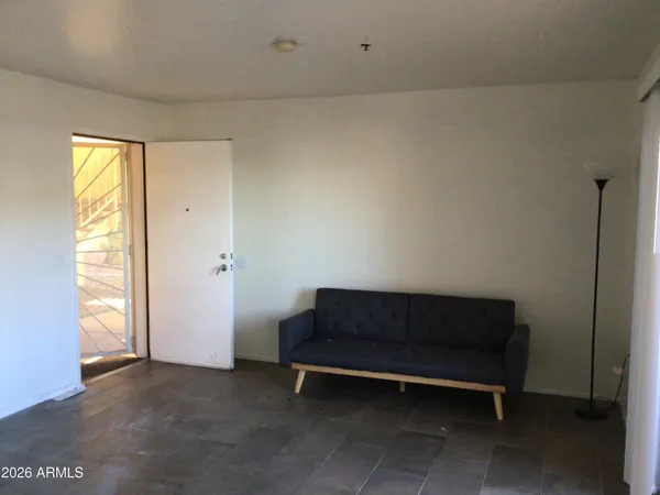 $1,050 | 12221 West Bell Road, Unit 105, Surprise, AZ 85378