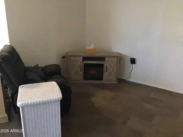 $1,050 | 12221 West Bell Road, Unit 105, Surprise, AZ 85378